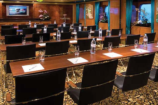 Norwegian Jewel Gallery Image